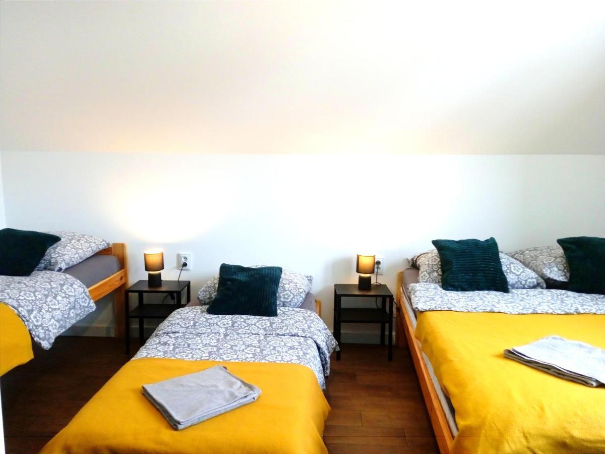 Apartamenty Jodlowa - Bilard - Bawialnia - Krolikarnia Krajno-Zagorze Kültér fotó