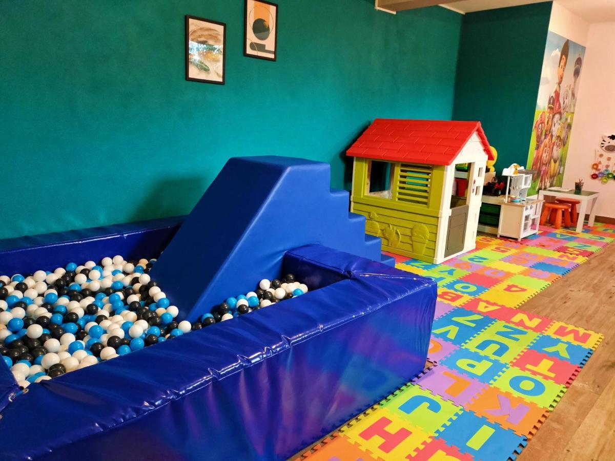 Apartamenty Jodlowa - Bilard - Bawialnia - Krolikarnia Krajno-Zagorze Kültér fotó